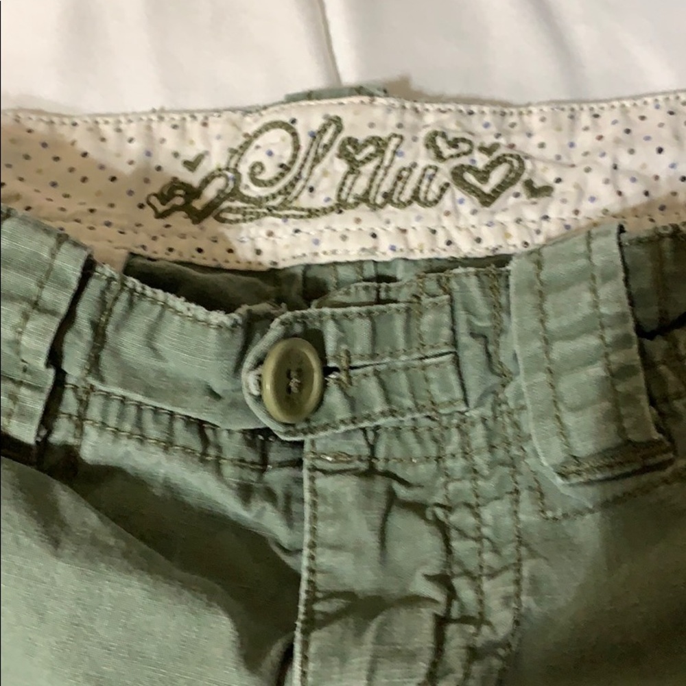 Lilu Shorts - Picture 3 of 6